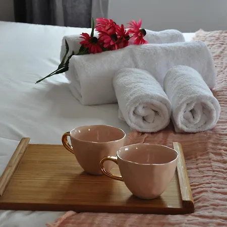 La Tour Grégoire Couette-café 4*