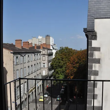 Couette-café La Tour Grégoire