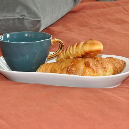 La Tour Grégoire Couette-café 4*